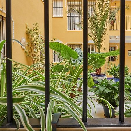 Two Bedrooms Leonor Davalos Seville Exterior photo