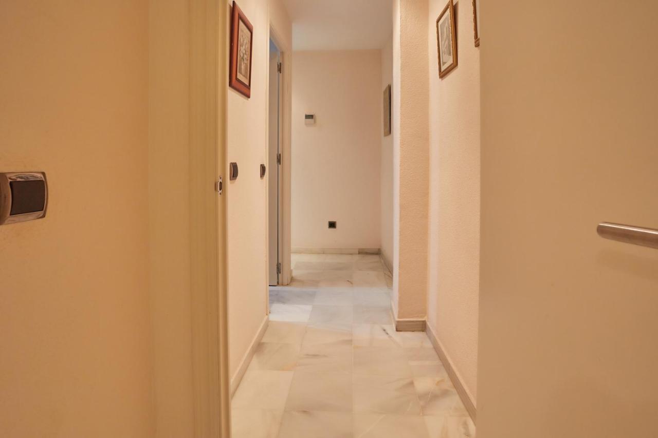 Two Bedrooms Leonor Davalos Seville Exterior photo